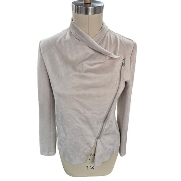 Philosophy 100% Polyester Faux Leather Asymmetrical Zip Cream Jacket Sz M NWOT - Picture 2 of 5